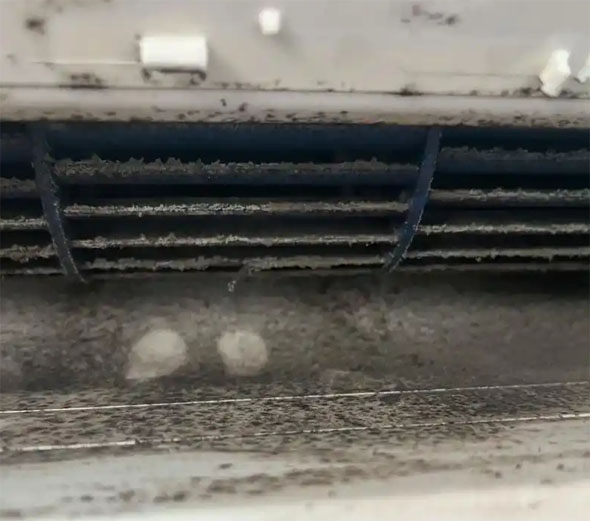 元谋空调吹的风有股烧焦味是怎么回事